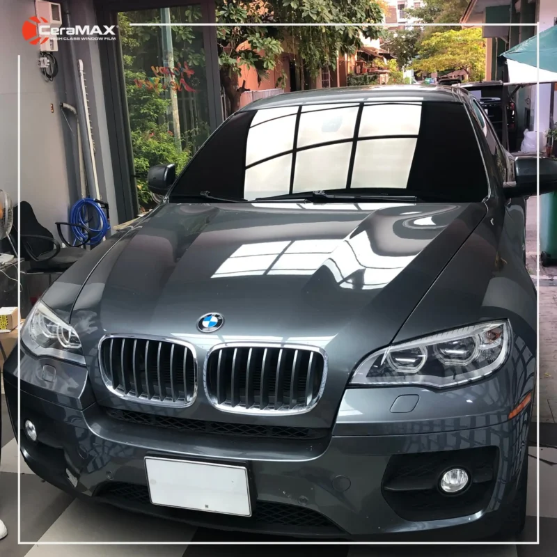 Dán phim cách nhiệt ô tô giá bao nhiêu là chuẩn nhất