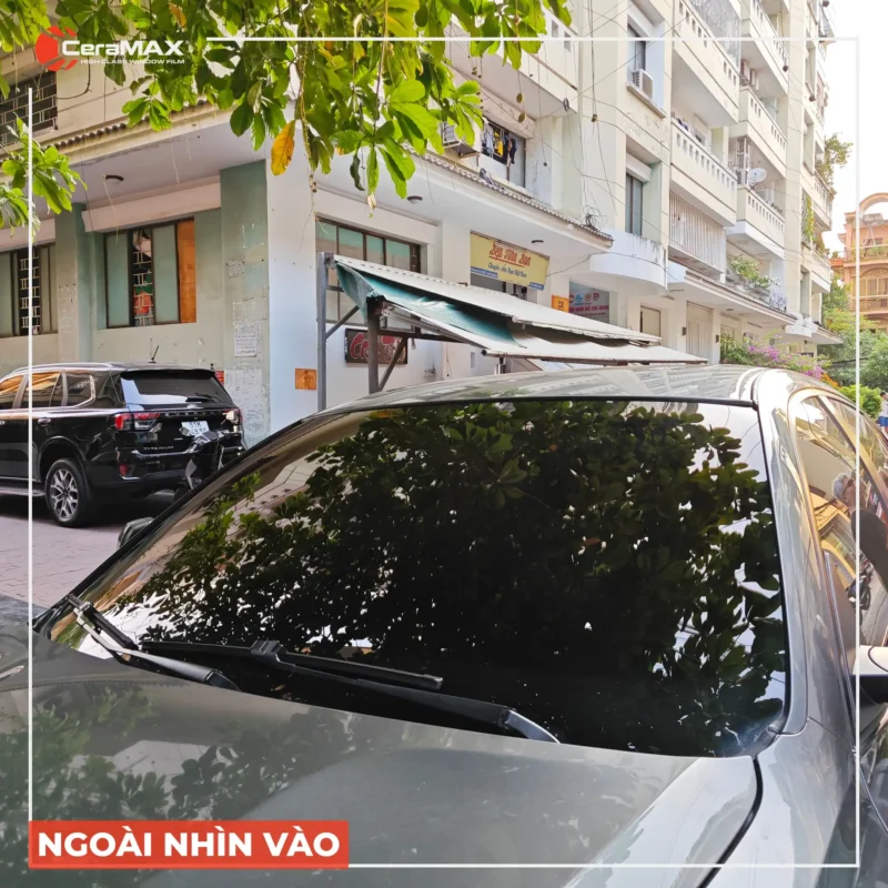 Dán phim cách nhiệt ô tô giá bao nhiêu là chuẩn nhất