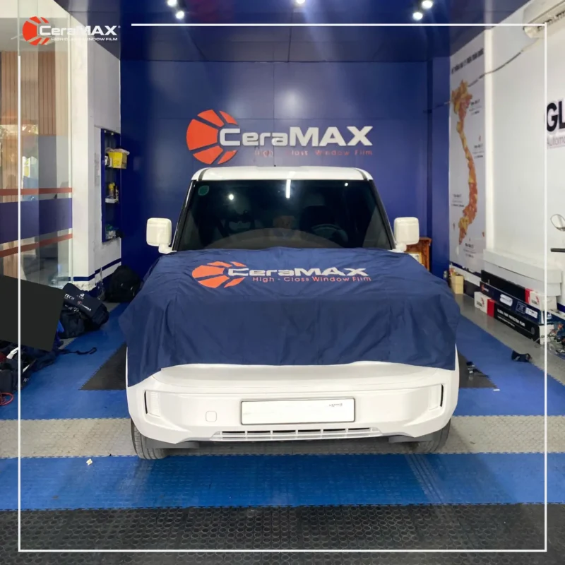 Dán phim cách nhiệt ô tô giá bao nhiêu là chuẩn nhất